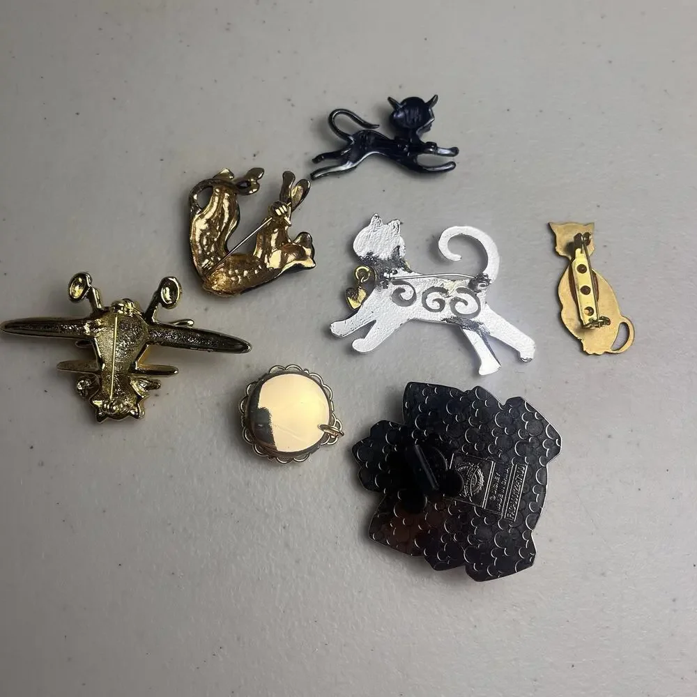 Cat Lovers Brooch Pin Lot + 1 Pendant - Disney Brooch Feline Kitty Brooches